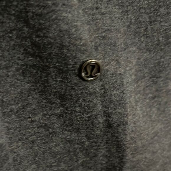 lululemon athletica gray and Black Happy Yin Year‎ Sweatpants Size 4 - Picture 6 of 7